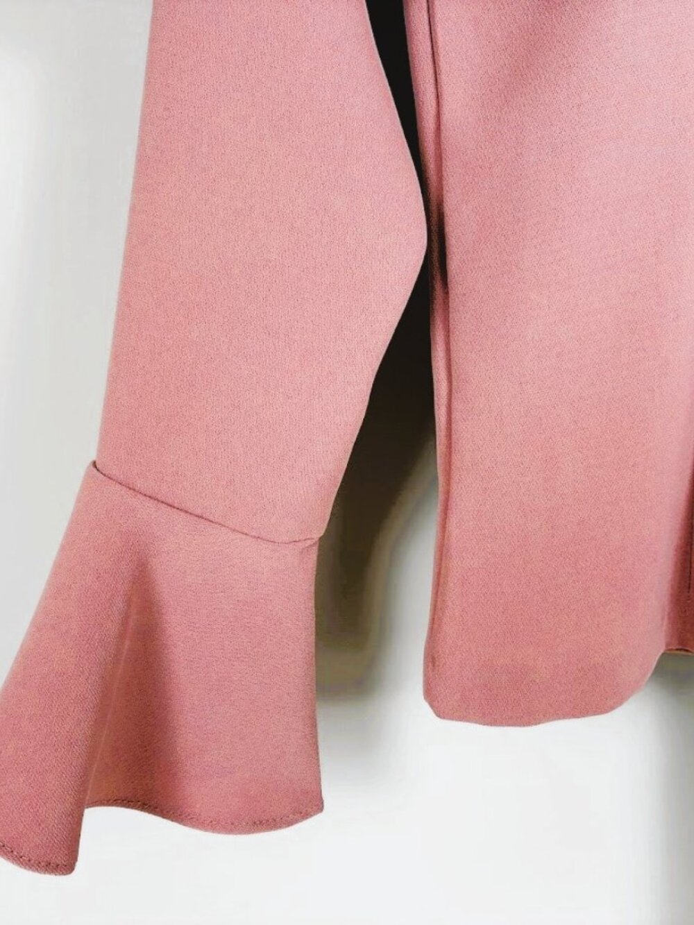 Storets Dusty Pink Cold Shoulder Ruffle Halter Blouse Top Long Sleeve Small NWT - Picture 6 of 8